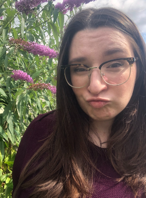 Hannah making a pouting face towards the camera